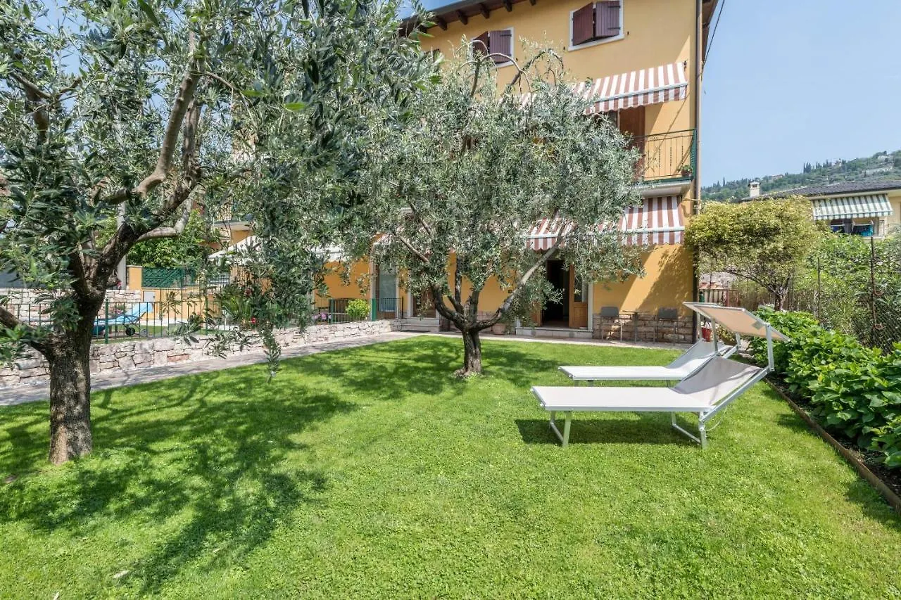 Casa Gemma - Apartment With Garden Torri Del Benaco Italy