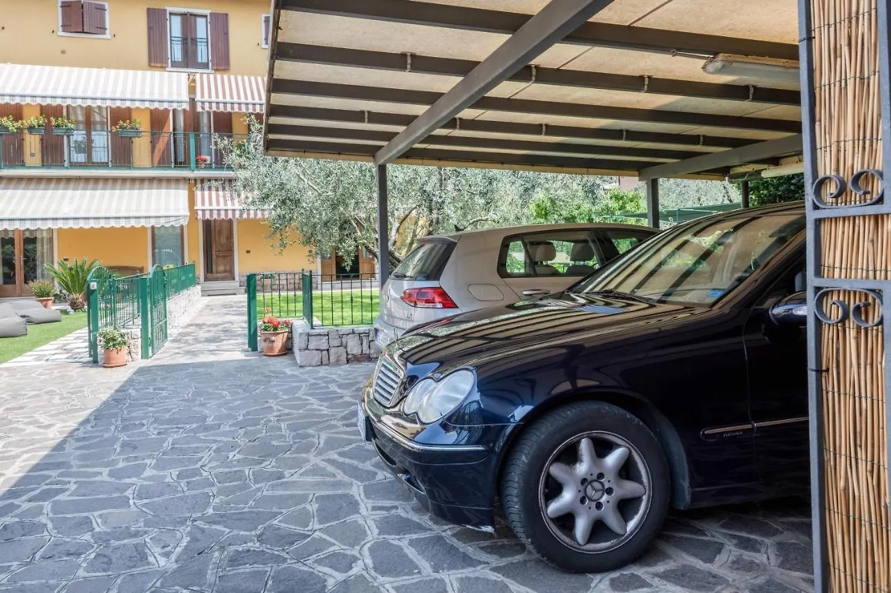 Casa Gemma - Apartment With Garden Torri Del Benaco