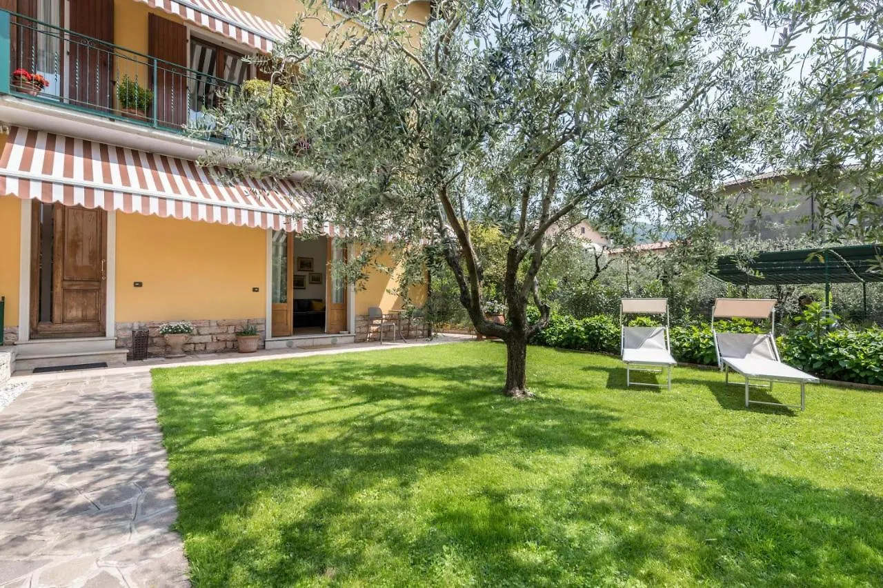 Casa Gemma - Apartment With Garden Torri Del Benaco 0*,